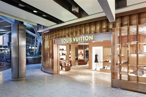 louis vuitton airport terminal 3.